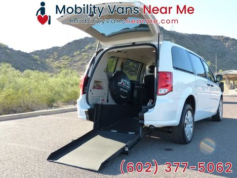 Used Wheelchair Van For Sale: 2019 Dodge Grand Caravan Wheelchair Handicap Wheelchair Accessible Van For Sale with a  on it. VIN: 2C4RDGBG9KR500357