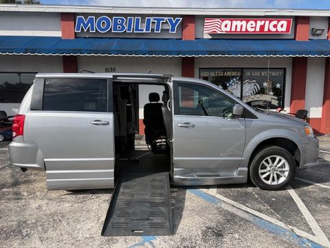 Used Wheelchair Van For Sale: 2018 Dodge Caravan  Wheelchair Accessible Van For Sale with a BraunAbility - Dodge CompanionVan Plus XT on it. VIN: 2C4RDGCG9JR264502