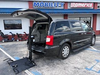 Used Wheelchair Van For Sale: 2016 Chrysler Town & Country  Wheelchair Accessible Van For Sale with a Non Branded - Please See Description on it. VIN: 2C4RC1BG3GR166172