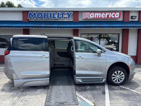 Used Wheelchair Van For Sale: 2017 Chrysler Pacifica  Wheelchair Accessible Van For Sale with a BraunAbility - Chrysler CompanionVan Plus on it. VIN: 2C4RC1BG1HR621893