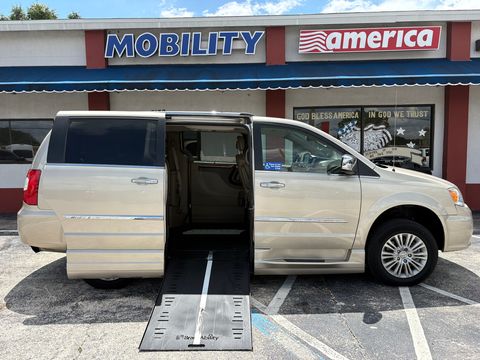 Used Wheelchair Van For Sale: 2015 Chrysler Town & Country Touring Wheelchair Accessible Van For Sale with a BraunAbility - Chrysler CompanionVan Plus XT on it. VIN: 2C4RC1GG4FR534883