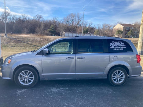 Used Wheelchair Van For Sale: 2019 Dodge Grand Caravan SXT 4dr Mini Van Wheelchair Accessible Van For Sale with a  on it. VIN: 2C4RDGCG2KR788236