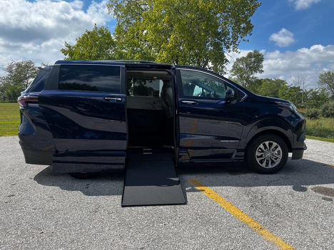 New Wheelchair Van For Sale: 2025 Toyota Sienna XLE 7 Passenger AWD 4dr Mini Van Wheelchair Accessible Van For Sale with a  on it. VIN: 5TDJSKFC0SS200677