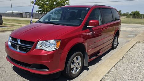 Used Wheelchair Van For Sale: 2012 Dodge Grand Caravan SXT Wheelchair Accessible Van For Sale with a  on it. VIN: 2C4RDGCG9CR202911