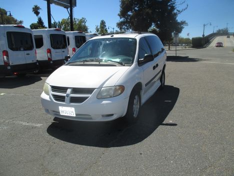 Used Wheelchair Van For Sale: 2005 Dodge Grand Caravan SE Wheelchair Accessible Van For Sale with a Vantage Mobility VMI Summit on it. VIN: 1D4GP24R65B362153