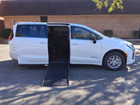 New Wheelchair Van For Sale: 2027 Chrysler Pacifica Select Wheelchair Accessible Van For Sale with a Driverge Driverge Patriot on it. VIN: 2C4RC1BG4VR599531