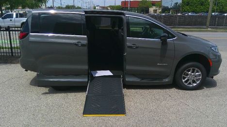 New Wheelchair Van For Sale: 2025 Chrysler Pacifica Select Wheelchair Accessible Van For Sale with a Driverge Driverge Quiet Ride FC on it. VIN: 2C4RC1BG5SR562595