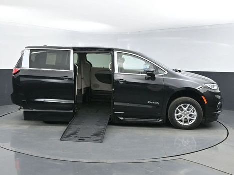 Used Wheelchair Van For Sale: 2024 Chrysler Pacifica Touring L Safety Wheelchair Accessible Van For Sale with a BraunAbility Braun XT on it. VIN: 2C4RC1BG9RR100602