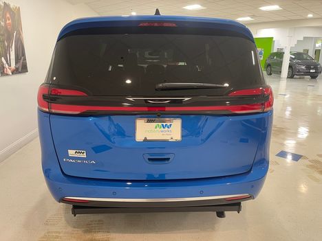 New Wheelchair Van For Sale: 2027 Chrysler Pacifica Select Wheelchair Accessible Van For Sale with a Driverge Driverge Patriot on it. VIN: 2C4RC1BG9VR599542