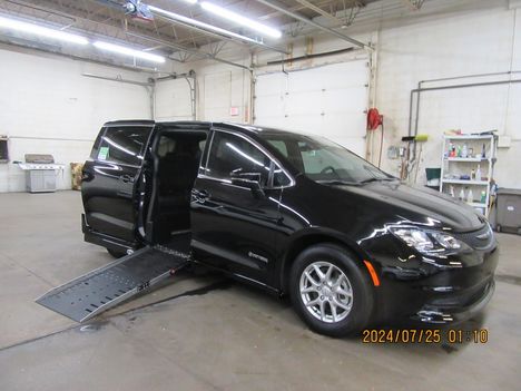Used Wheelchair Van For Sale: 2026 Chrysler Voyager LX Wheelchair Accessible Van For Sale with a Driverge Driverge Patriot on it. VIN: 2C4RC1CG4TR173592