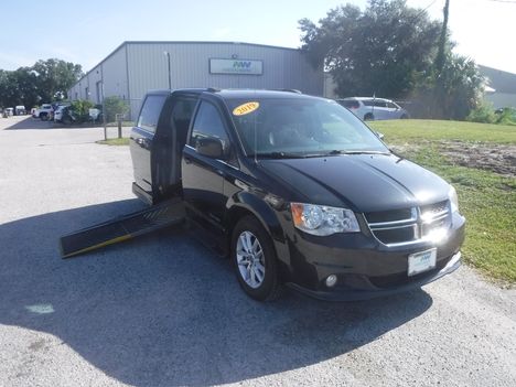 Used Wheelchair Van For Sale: 2019 Dodge Grand Caravan SXT Wheelchair Accessible Van For Sale with a Driverge Driverge Quiet Ride on it. VIN: 2C4RDGCG0KR565421