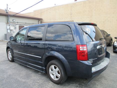 Used Wheelchair Van For Sale: 2008 Dodge Grand Caravan SXT Wheelchair Accessible Van For Sale with a BraunAbility Braun Entervan on it. VIN: 2D8HN54P08R814466