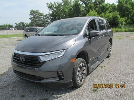 Used Wheelchair Van For Sale: 2024 Honda Odyssey EX-L Wheelchair Accessible Van For Sale with a Vantage Mobility VMI Northstar on it. VIN: 5FNRL6H68RB048516