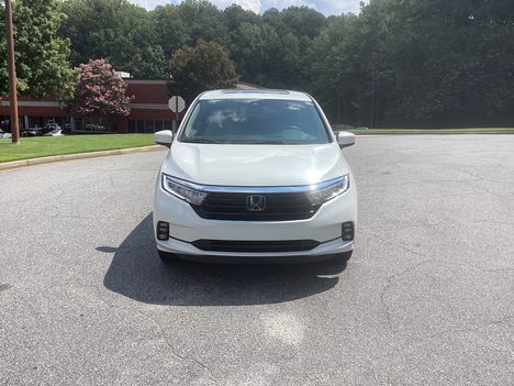 Used Wheelchair Van For Sale: 2022 Honda Odyssey Touring Wheelchair Accessible Van For Sale with a BraunAbility Braun XI on it. VIN: 5FNRL6H80NB067895