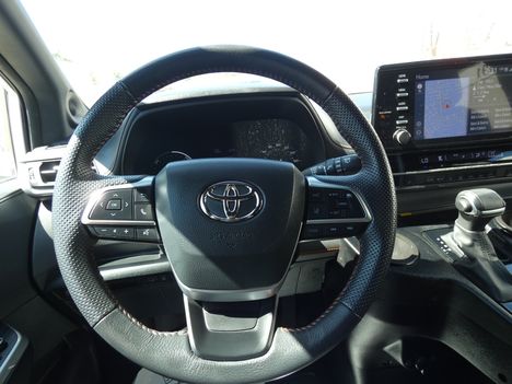 Used Wheelchair Van For Sale: 2024 Toyota Sienna FWD XSE Wheelchair Accessible Van For Sale with a BraunAbility Braun XT on it. VIN: 5TDDRKECXRS190910