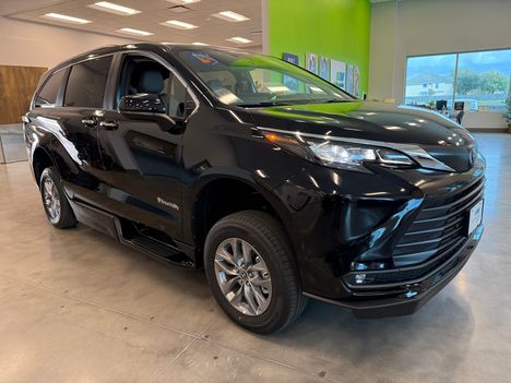 New Wheelchair Van For Sale: 2025 Toyota Sienna FWD XLE Plus Wheelchair Accessible Van For Sale with a BraunAbility Braun XT on it. VIN: 5TDJRKEC0SS273223
