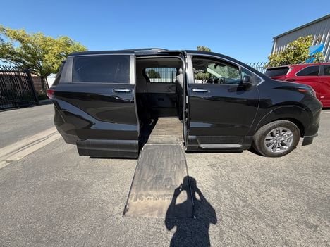 Used Wheelchair Van For Sale: 2022 Toyota Sienna XLE Wheelchair Accessible Van For Sale with a Vantage Mobility VMI Northstar AWD on it. VIN: 5TDJSKFC5NS071033