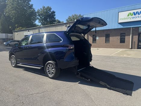 Used Wheelchair Van For Sale: 2026 Toyota Sienna LE Wheelchair Accessible Van For Sale with a Vantage Mobility VMI Rear Entry on it. VIN: 5TDKRKEC3TS295352
