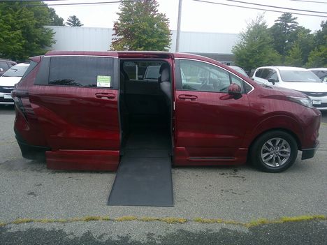 Used Wheelchair Van For Sale: 2022 Toyota Sienna AWD LE Wheelchair Accessible Van For Sale with a Vantage Mobility VMI Northstar AWD on it. VIN: 5TDKSKFC3NS072198