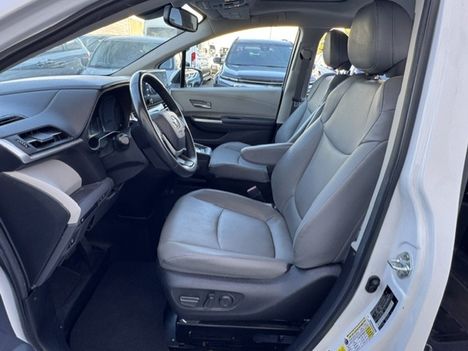 Used Wheelchair Van For Sale: 2024 Toyota Sienna FWD XLE Wheelchair Accessible Van For Sale with a BraunAbility Braun XT on it. VIN: 5TDYRKEC3RS190667