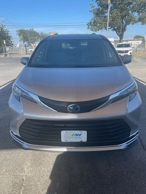 Used Wheelchair Van For Sale: 2024 Toyota Sienna FWD XLE Wheelchair Accessible Van For Sale with a Driverge Driverge Flex Maxx on it. VIN: 5TDYRKEC8RS213750