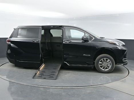Used Wheelchair Van For Sale: 2024 Toyota Sienna FWD XLE Wheelchair Accessible Van For Sale with a BraunAbility Braun XT on it. VIN: 5TDYRKEC9RS196568