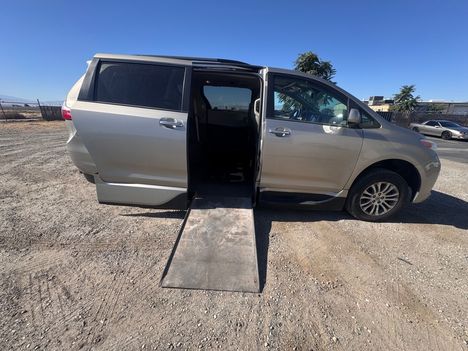 Used Wheelchair Van For Sale: 2017 Toyota Sienna XLE Wheelchair Accessible Van For Sale with a Vantage Mobility VMI Northstar on it. VIN: 5TDYZ3DC6HS833700
