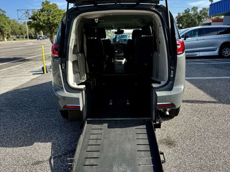 Used Wheelchair Van For Sale: 2022 Chrysler Pacifica Hybrid Touring L Wheelchair Accessible Van For Sale with a  on it. VIN: 2C4RC1BG5NR109761