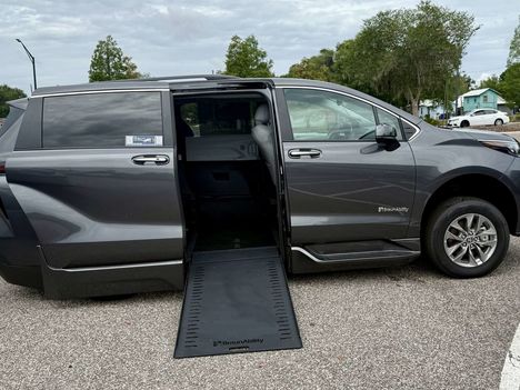 New Wheelchair Van For Sale: 2025 Toyota Sienna XLE Wheelchair Accessible Van For Sale with a  on it. VIN: 5TDJRKEC4SS267523