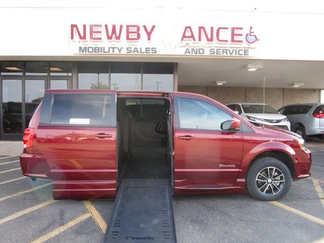 Used Wheelchair Van For Sale: 2019 Dodge Grand Caravan  Wheelchair Accessible Van For Sale with a  on it. VIN: 2C4RDGCG4KR601336
