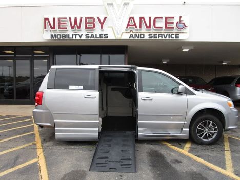 Used Wheelchair Van For Sale: 2017 Dodge Grand Caravan SXT Wheelchair Accessible Van For Sale with a  on it. VIN: 2C4RDGCG9HR546567