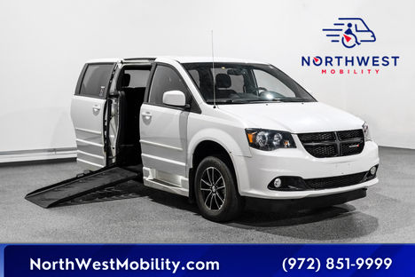 Used Wheelchair Van For Sale: 2015 Dodge Grand Caravan SXT Wheelchair Accessible Van For Sale with a  on it. VIN: 2C4RDGCG7FR749504