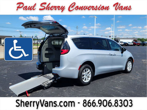 Used Wheelchair Van For Sale: 2024 Chrysler Pacifica Touring L Wheelchair Accessible Van For Sale with a  on it. VIN: 2C4RC1BG7RR141357