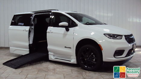 Used Wheelchair Van For Sale: 2023 Chrysler Pacifica Touring L Wheelchair Accessible Van For Sale with a BraunAbility Chrysler Foldout XT on it. VIN: 2C4RC1BG2PR538150