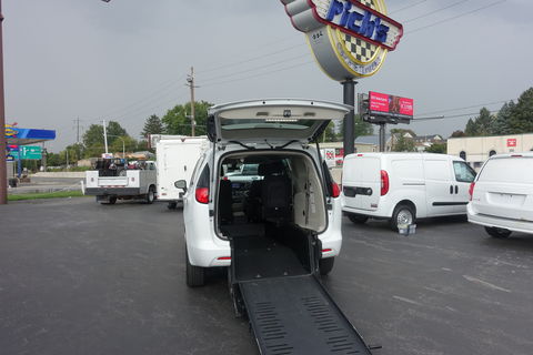 Used Wheelchair Van For Sale: 2022 Chrysler Pacifica LX Wheelchair Accessible Van For Sale with a BraunAbility - Chrysler Manual Rear-Entry on it. VIN: 2C4RC1CG0NR171986