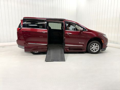 Used Wheelchair Van For Sale: 2019 Chrysler Pacifica LTD Wheelchair Accessible Van For Sale with a BRAUN 11 INCH DROP FLOOR CONVERSION WITH IN-THE-FLOOR RAMP on it. VIN: 401872A