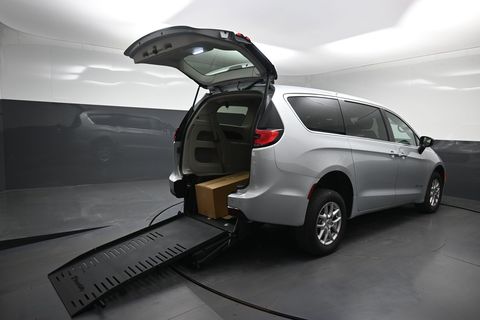 Used Wheelchair Van For Sale: 2024 Chrysler Pacifica Touring L Wheelchair Accessible Van For Sale with a BraunAbility - Chrysler Manual Rear-Entry on it. VIN: 2C4RC1BG3RR148001