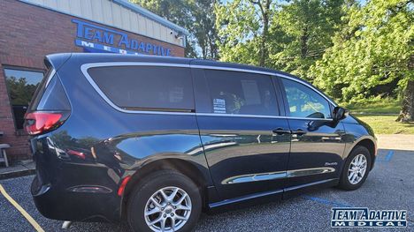 Used Wheelchair Van For Sale: 2025 Chrysler Pacifica Select Wheelchair Accessible Van For Sale with a BraunAbility Chrysler Entervan II on it. VIN: 2C4RC1BG0SR578462
