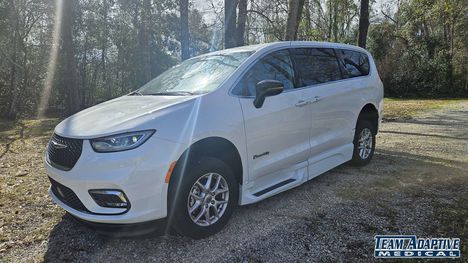 Used Wheelchair Van For Sale: 2024 Chrysler Pacifica Touring L Wheelchair Accessible Van For Sale with a BraunAbility Chrysler Foldout XT on it. VIN: 2C4RC1BG3RR204549