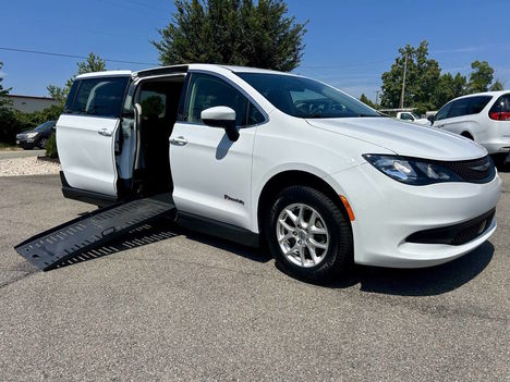 Used Wheelchair Van For Sale: 2022 Chrysler Voyager LX 4dr Mini Van Wheelchair Accessible Van For Sale with a  on it. VIN: 2C4RC1CG1NR110162