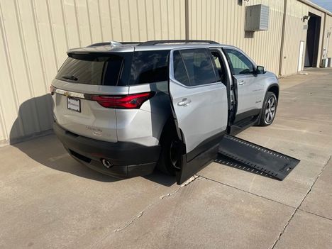 Used Wheelchair Van For Sale: 2022 Chevrolet Traverse 3LT Wheelchair Accessible Van For Sale with a BraunAbility XI on it. VIN: 1GNERHKW4NJ114538