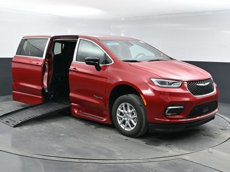 New Wheelchair Van For Sale: 2026 Chrysler Pacifica Select Safety Wheelchair Accessible Van For Sale with a BraunAbility XT on it. VIN: 2C4RC1BG1TR158307