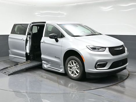 New Wheelchair Van For Sale: 2026 Chrysler Pacifica Select Safety Wheelchair Accessible Van For Sale with a BraunAbility XT on it. VIN: 2C4RC1BG1TR202077