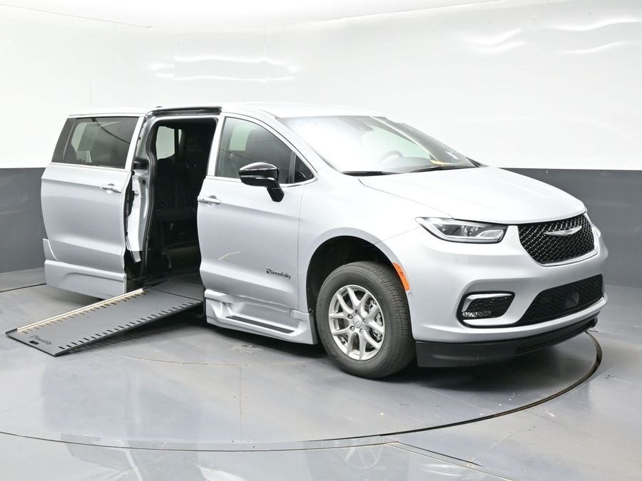 New Wheelchair Van For Sale: 2026 Chrysler Pacifica Select Safety Wheelchair Accessible Van For Sale with a BraunAbility XI on it. VIN: 2C4RC1BG2TR232334