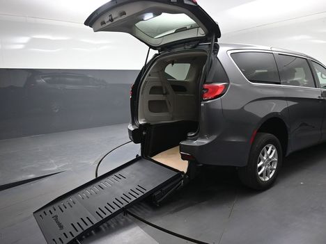 Used Wheelchair Van For Sale: 2023 Chrysler Pacifica Touring L Wheelchair Accessible Van For Sale with a BraunAbility Manual Rear Entry on it. VIN: 2C4RC1BG4PR600793