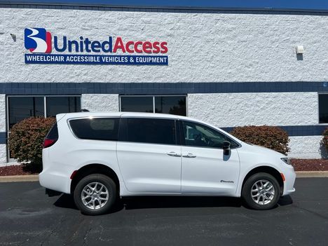 Used Wheelchair Van For Sale: 2024 Chrysler Pacifica Touring L CPO w 3rd ROW Wheelchair Accessible Van For Sale with a BraunAbility ADA Rear Entry on it. VIN: 2C4RC1BG8RR124325