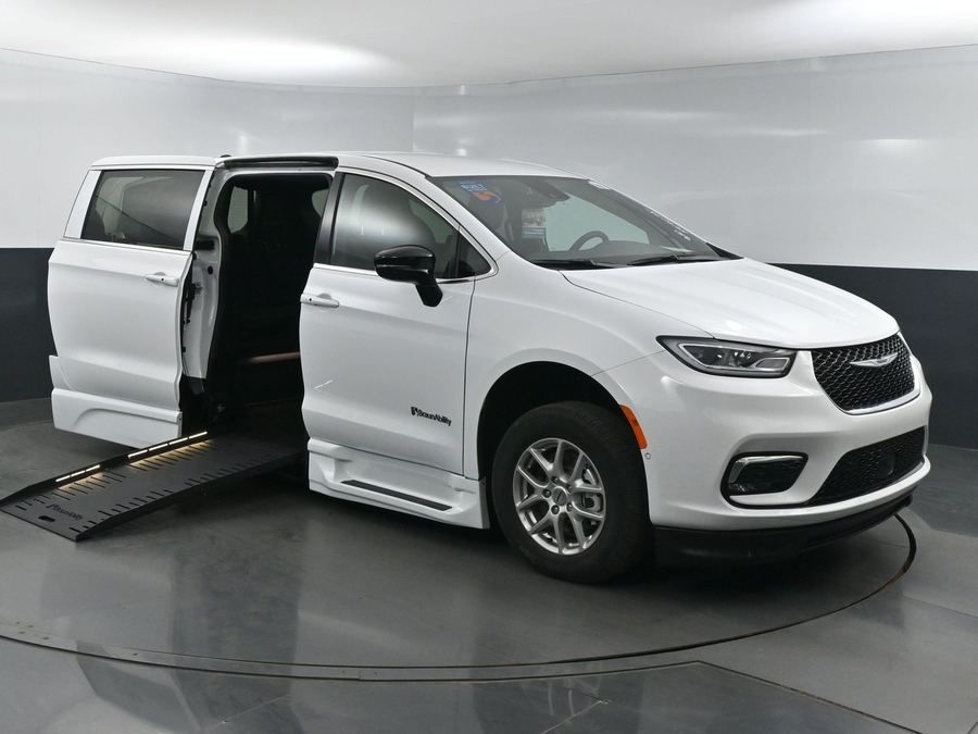 New Wheelchair Van For Sale: 2025 Chrysler Pacifica Select Safety Wheelchair Accessible Van For Sale with a BraunAbility XT on it. VIN: 2C4RC1BGXSR549258