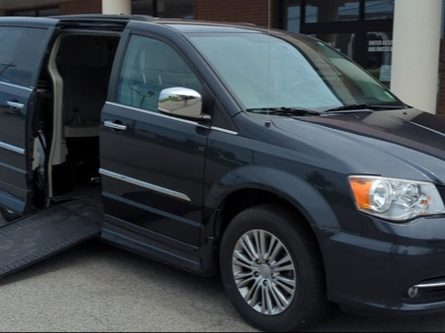 Used Wheelchair Van For Sale: 2014 Chrysler Town & Country Touring L Wheelchair Accessible Van For Sale with a ROLLX INFLOOR on it. VIN: 2C4RC1CG3ER225300