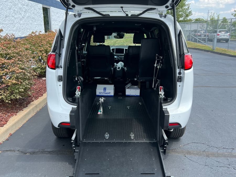 New Wheelchair Van For Sale: 2026 Chrysler Voyager LX Wheelchair Accessible Van For Sale with a FR ADA Manual Rear Entry on it. VIN: 2C4RC1CG9TR226917