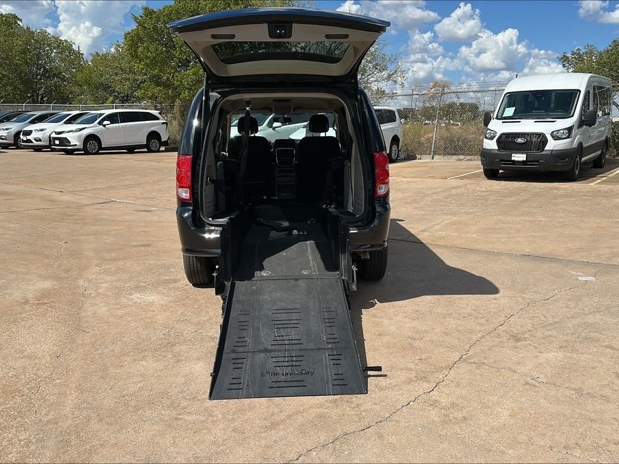 Used Wheelchair Van For Sale: 2017 Dodge Grand Caravan SE Wheelchair Accessible Van For Sale with a BraunAbility Manual Rear Entry on it. VIN: 2C4RDGBG8HR850300